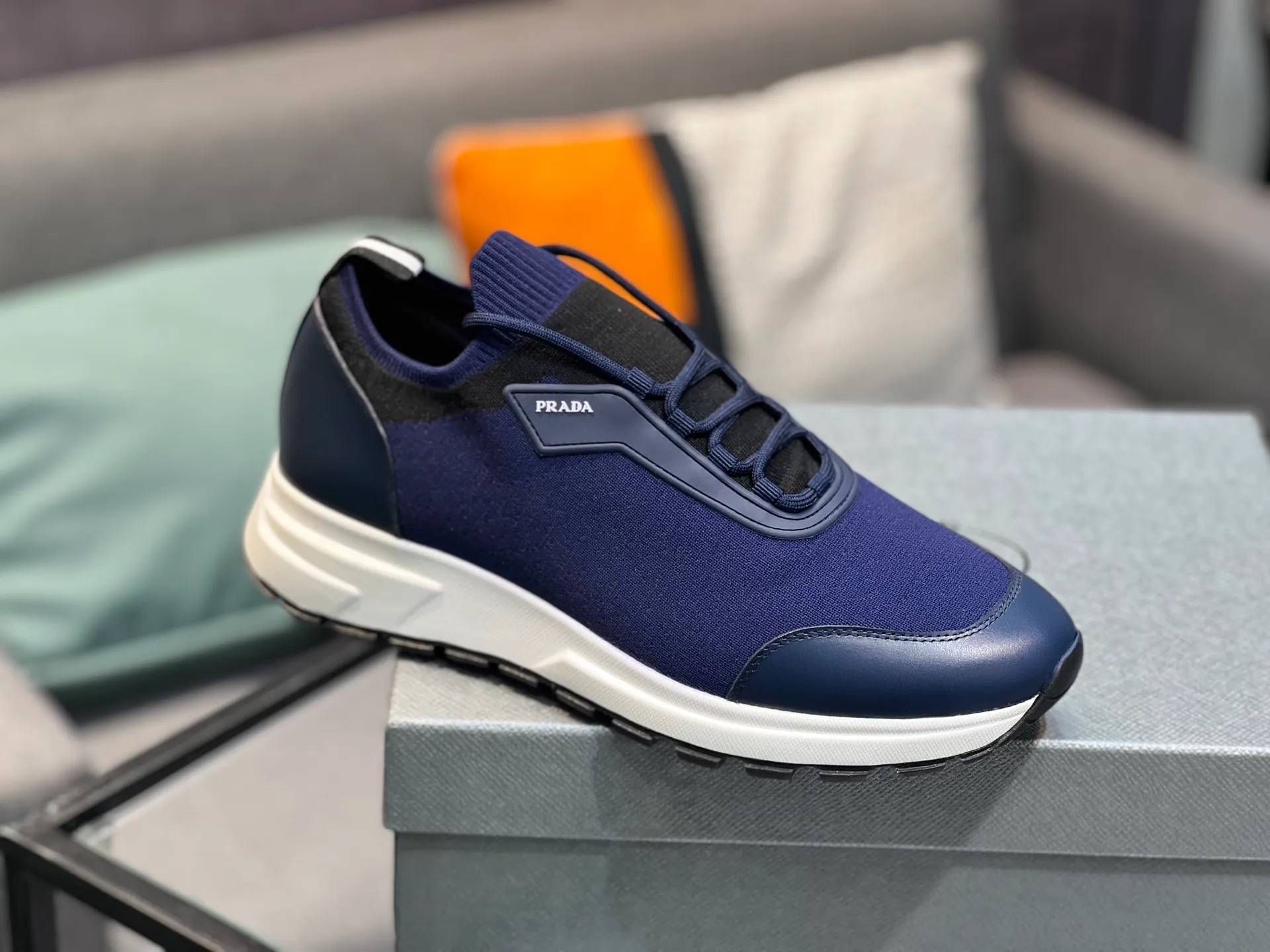 Men's shoes 💰500 PRADA "Prada" casual shoes Regular size: 38-44 (45 can be customized) Product material: Selected cowhide with fly weave material, genuine leather lining, original outsole